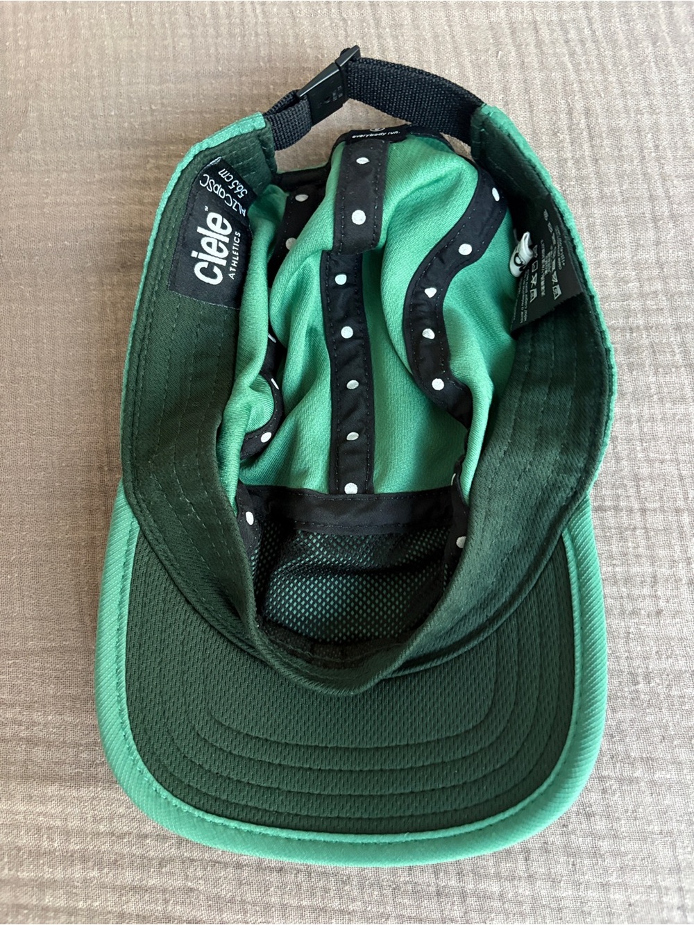 Ciele Athletics Green Running Cap - Picture 4 of 5